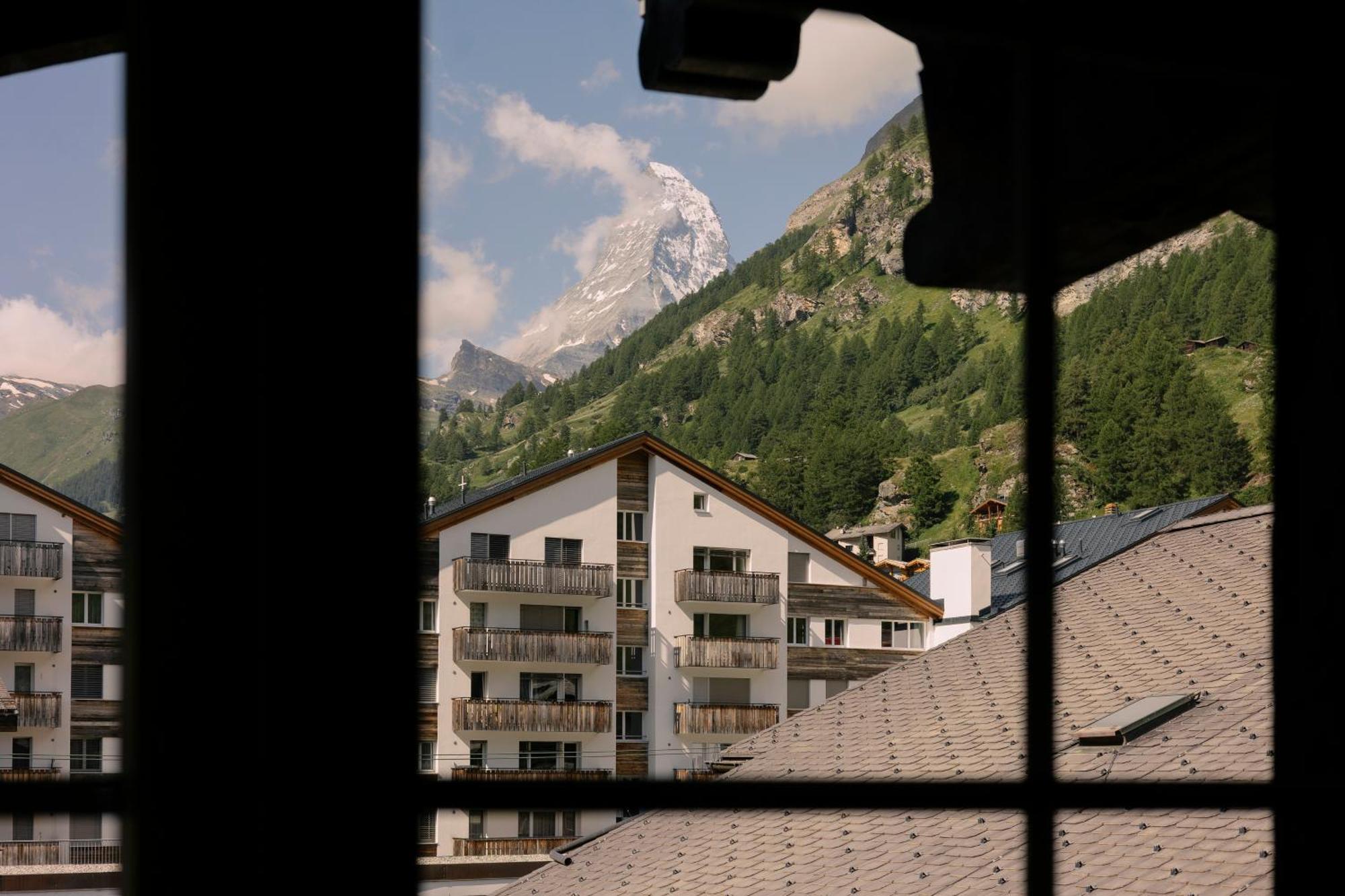 Schloss Zermatt - Cbd & Adaptogenic Spa And Sport Hotel Exterior foto
